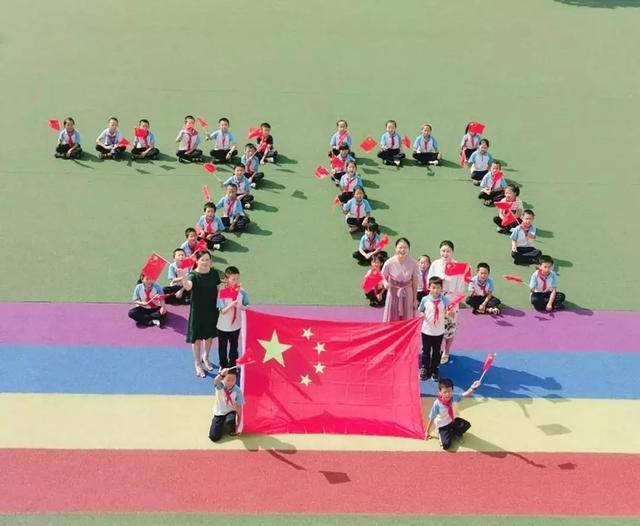 aespa携第二张迷你专辑回归，她们为何在这张专辑中选择走抒情路线？游戏画面